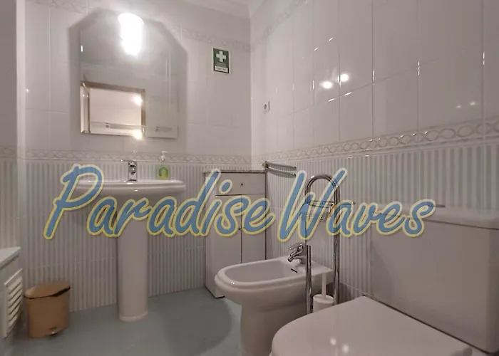 Magnifique 500m De La Avec Piscine Apartament